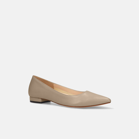 10% OFF: 2024SS: iCoN COLORS: Pointed Toe Smooth Flat Shoes (C20143) Greige