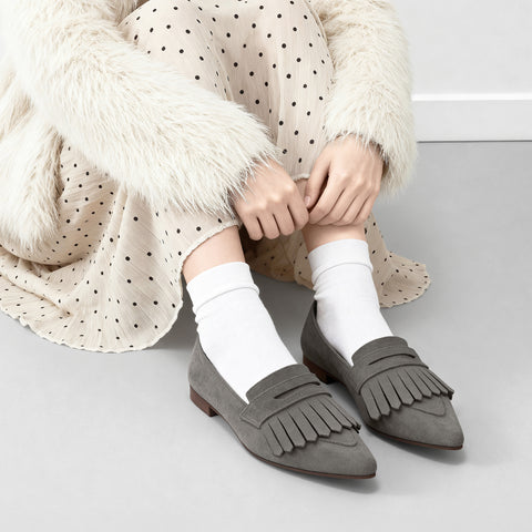 2025AW：ポインテッドトゥ フリンジ ローファー（m17058）チャコールS